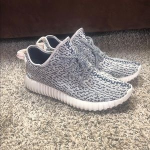 yeezy turtle dove slippers